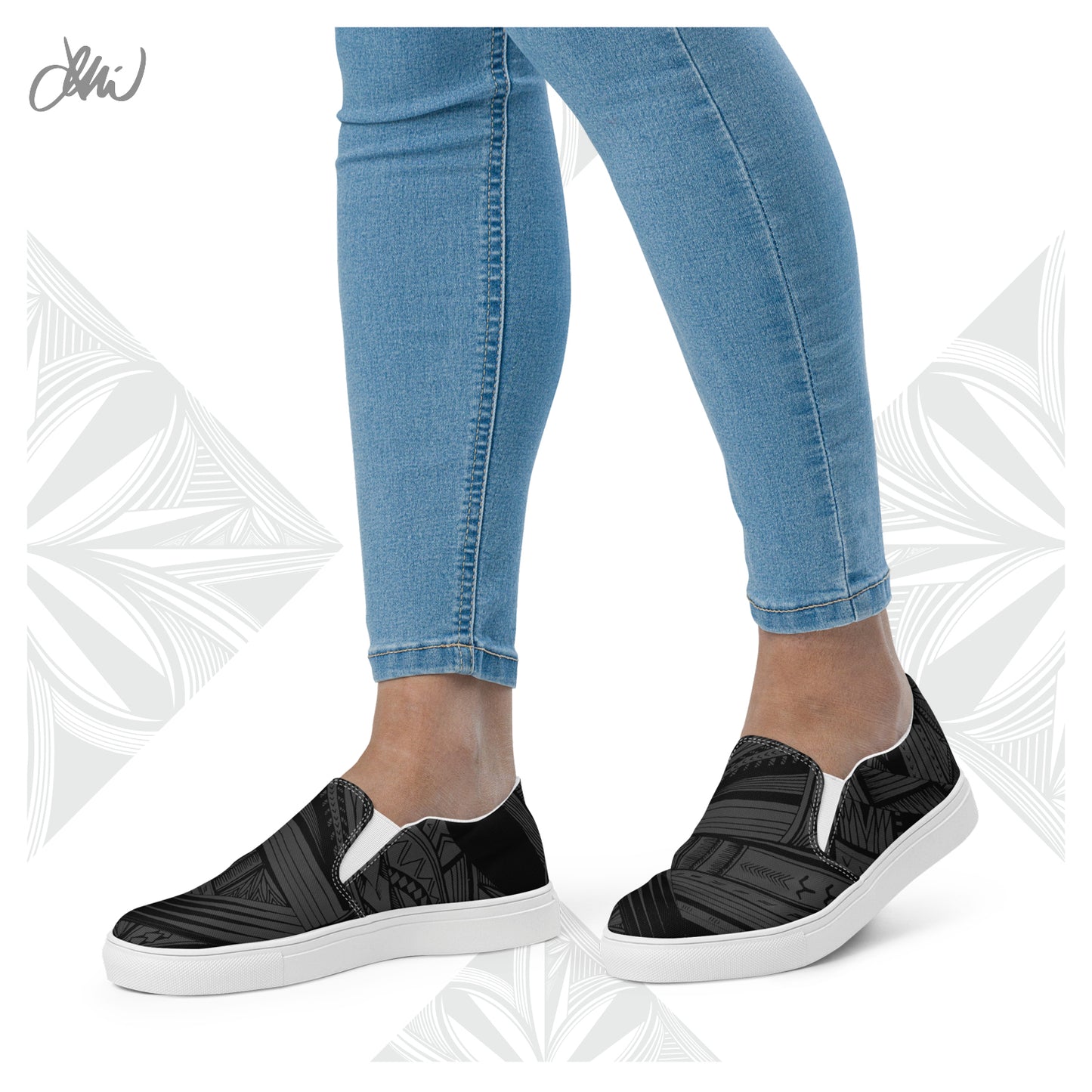 Black Tatau Women’s slip-on canvas shoes